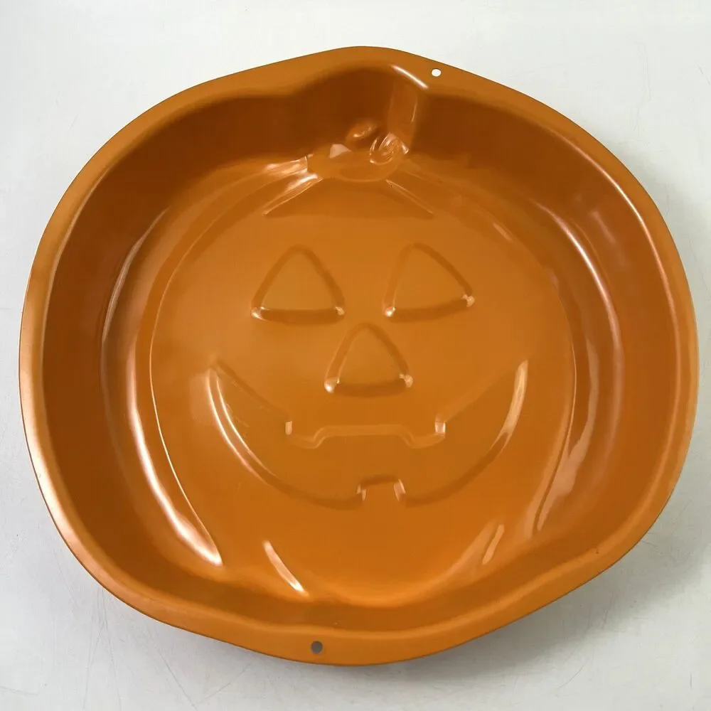 Halloween Deco 2000 Wilton Orange Pumpkin Jack O' Lantern Cake Pan #2105-184